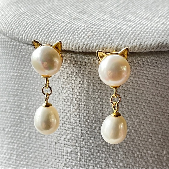 18K Gold Plated Over 925S Silver 8mm Freshwater Pearl Earrings Big Kitten Shaped - Picture 2 of 13